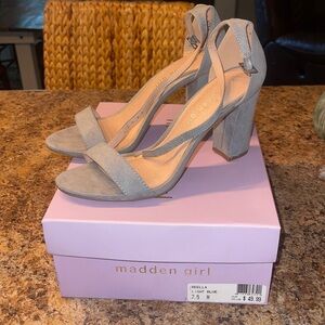 Steve Madden light blue 7.5